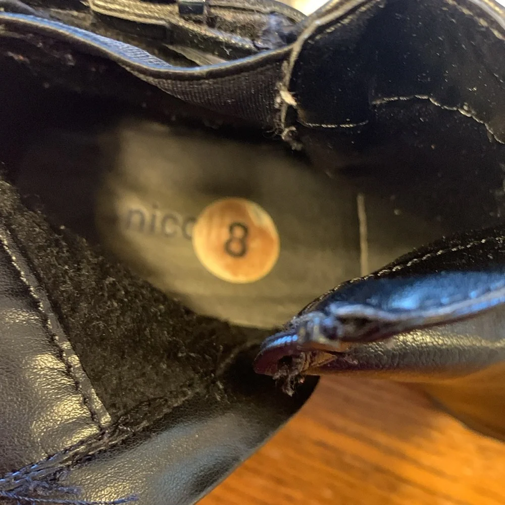 Boots - Picture 5 of 7